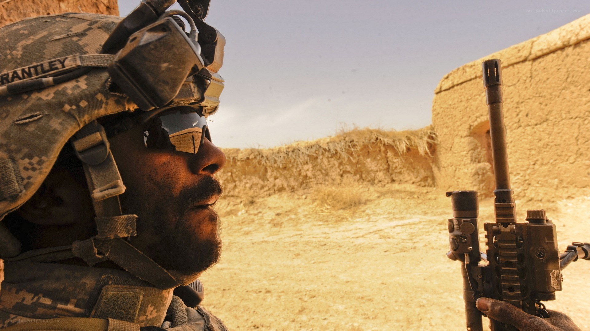 Soldier in desert combat