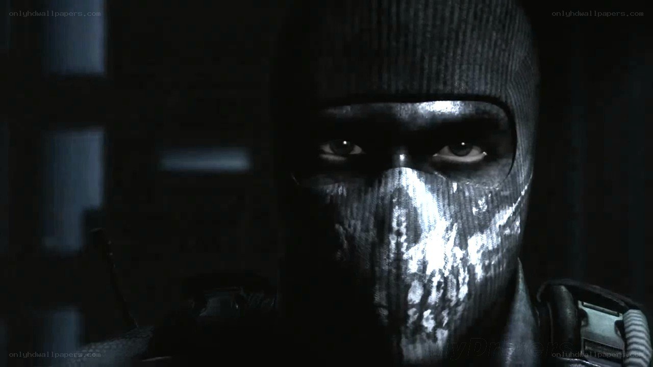 soldier in tactical mask