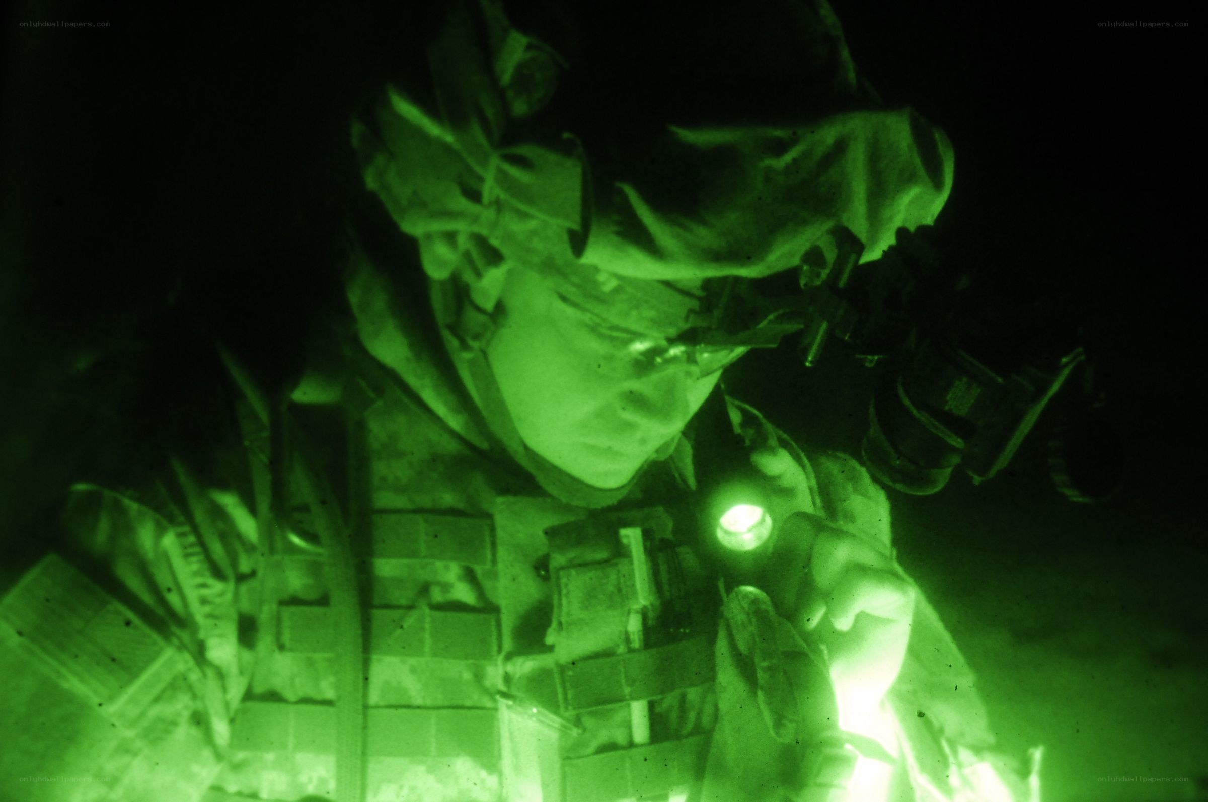soldier using night vision