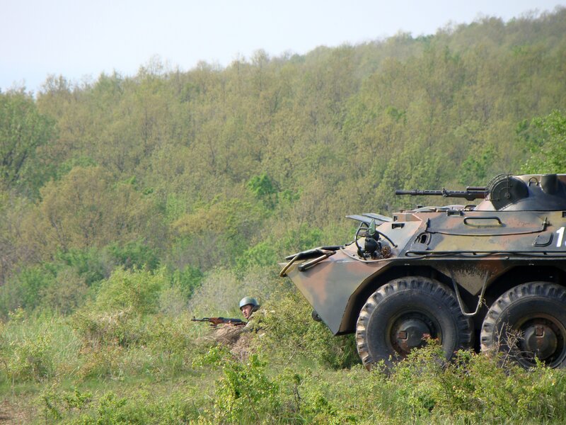 Soldier with Armored Vehicle — Green, Tense, Spring