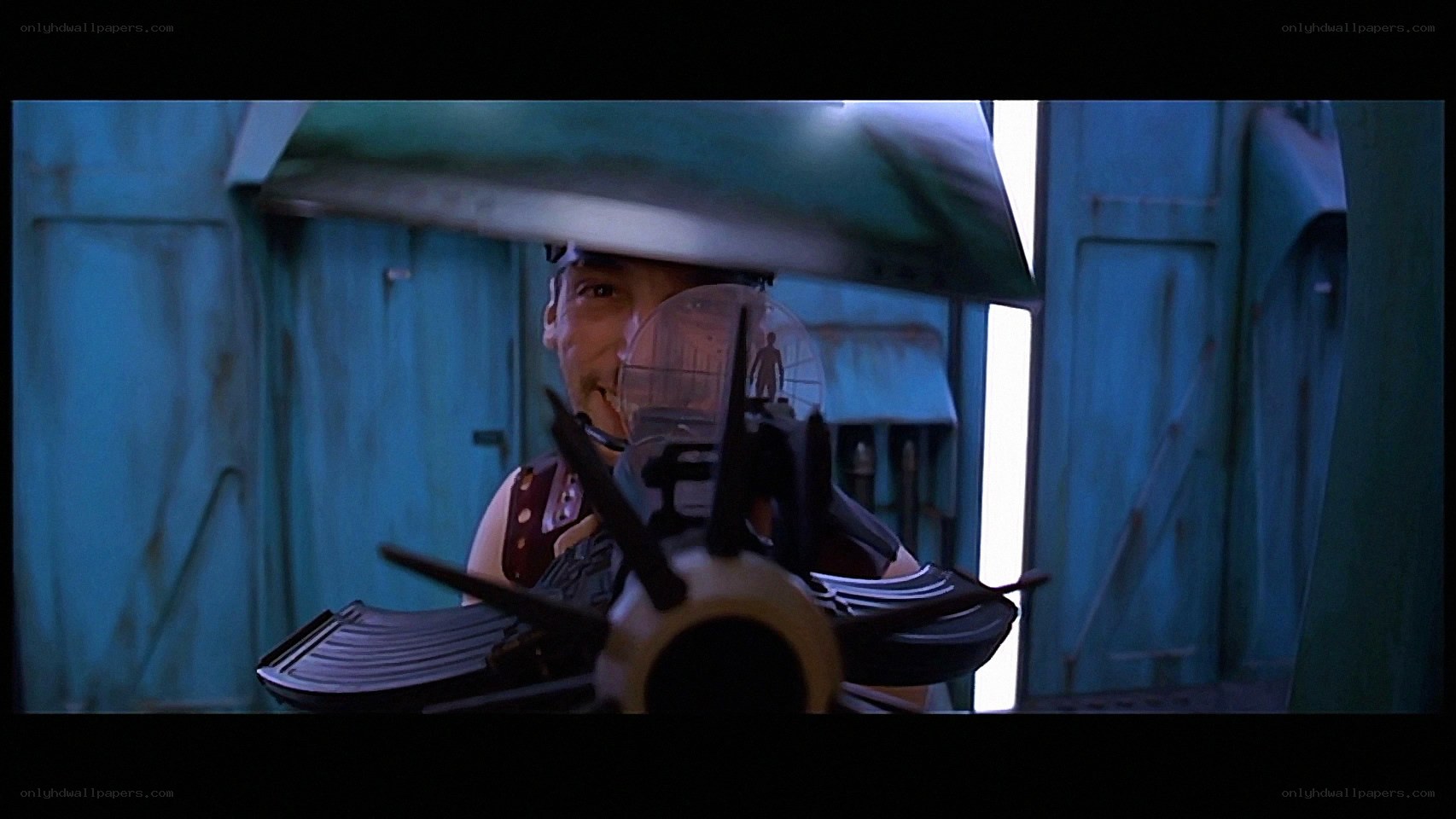 soldier with machine gun