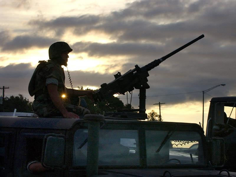 Soldier with Machine Gun — Gray