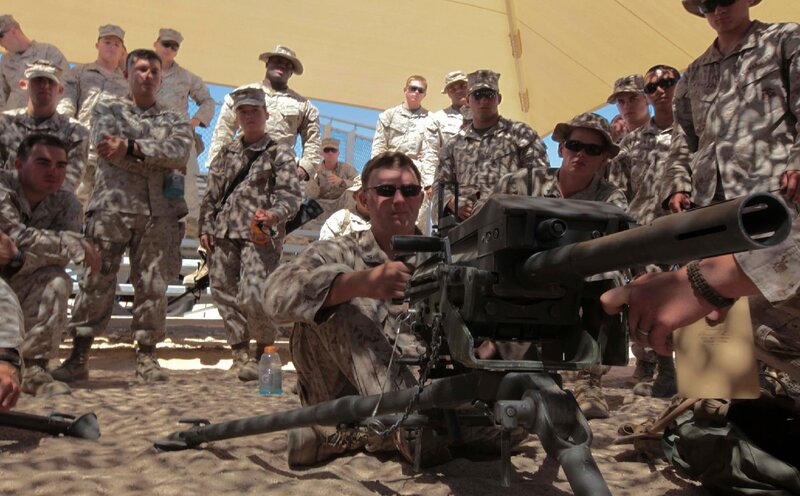 Soldier with Machine Gun — Tan, Serious