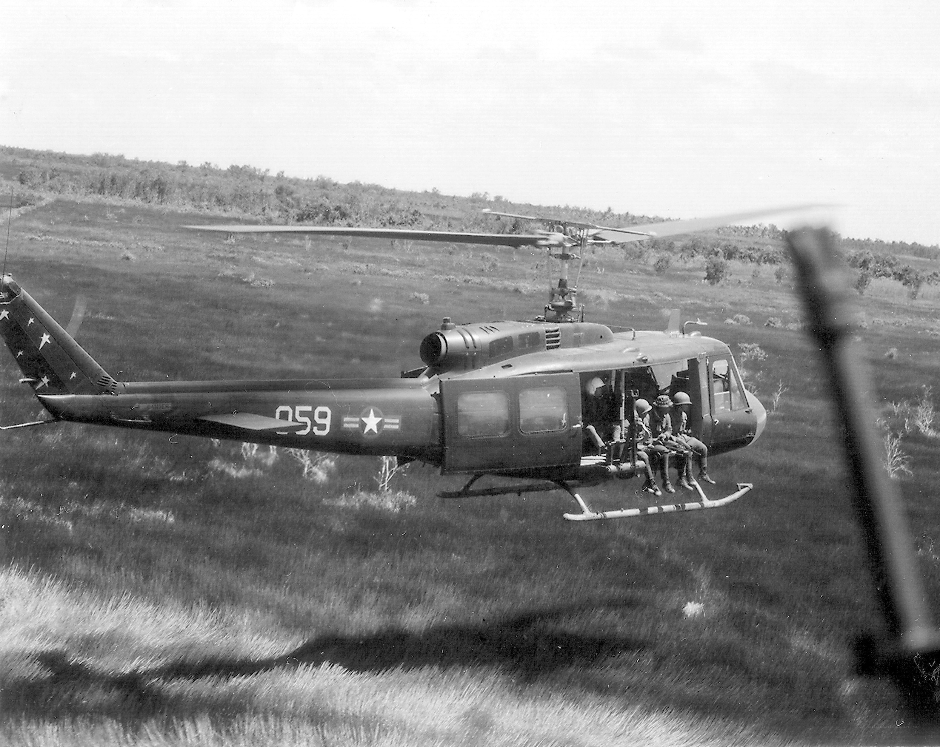 Soldiers boarding helicopter