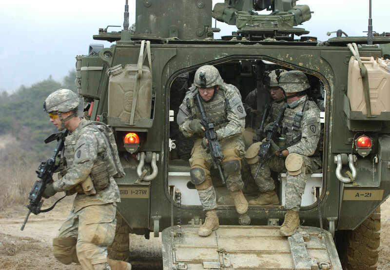 Soldiers Exiting Vehicle — Green