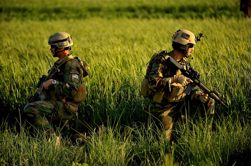 Soldiers in a Field — Green