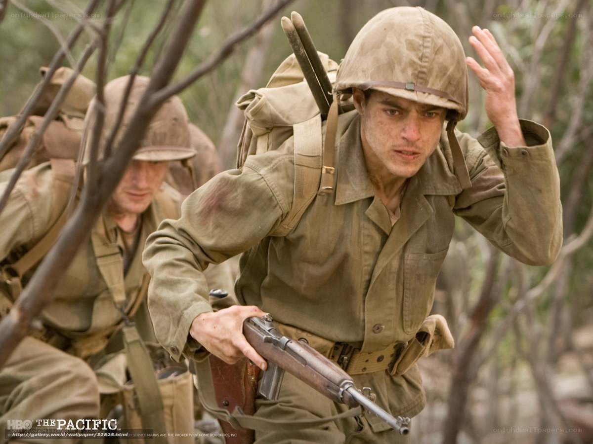 Soldiers in combat during WWII