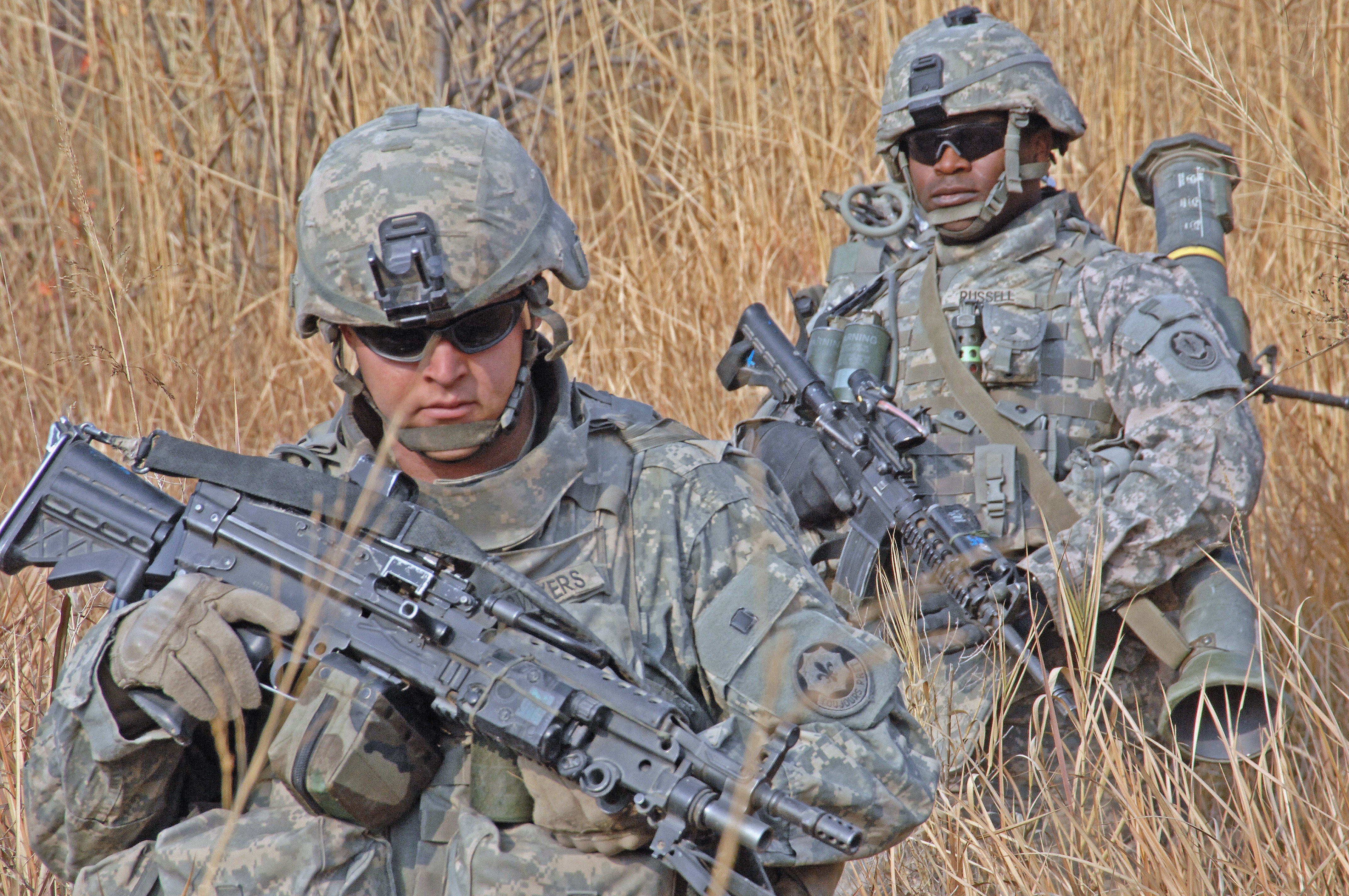 Soldiers in combat gear