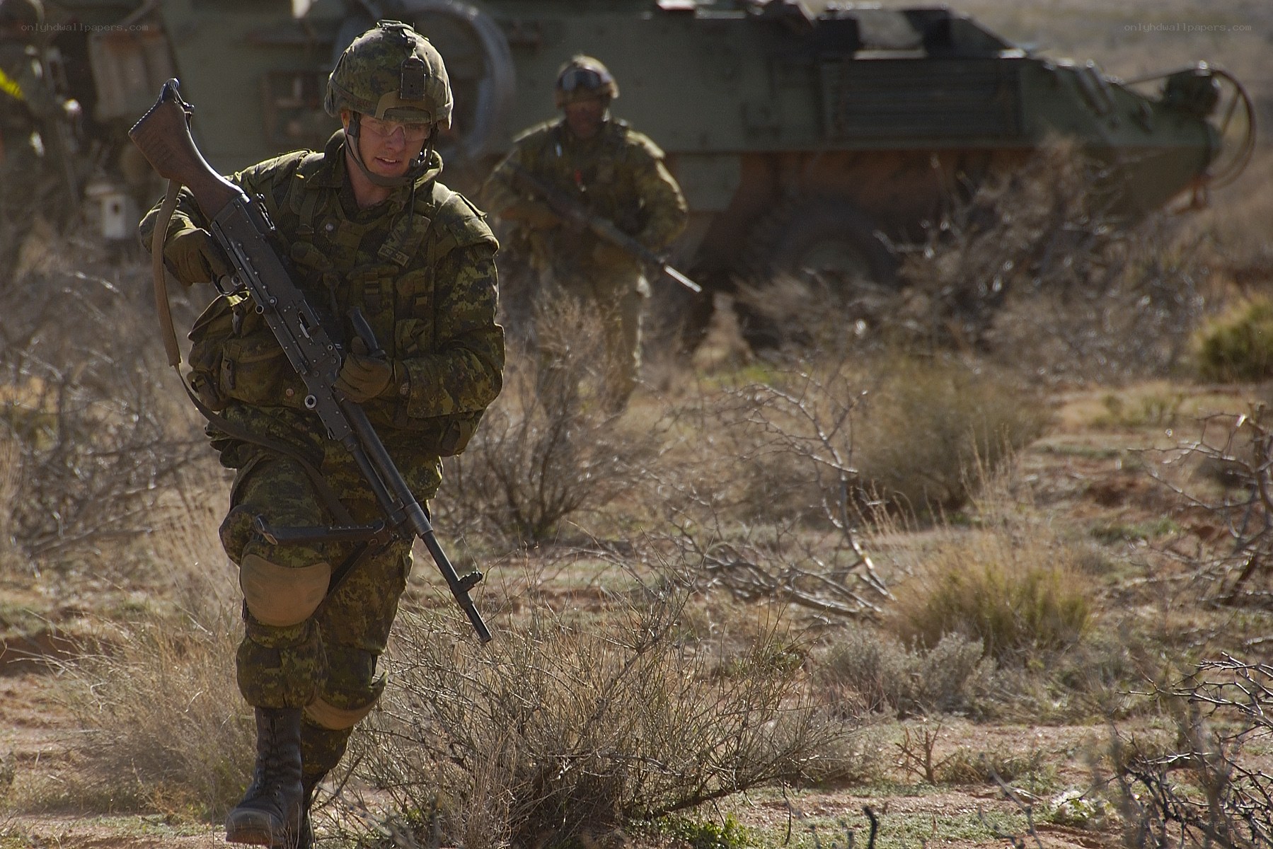 Soldiers in combat gear