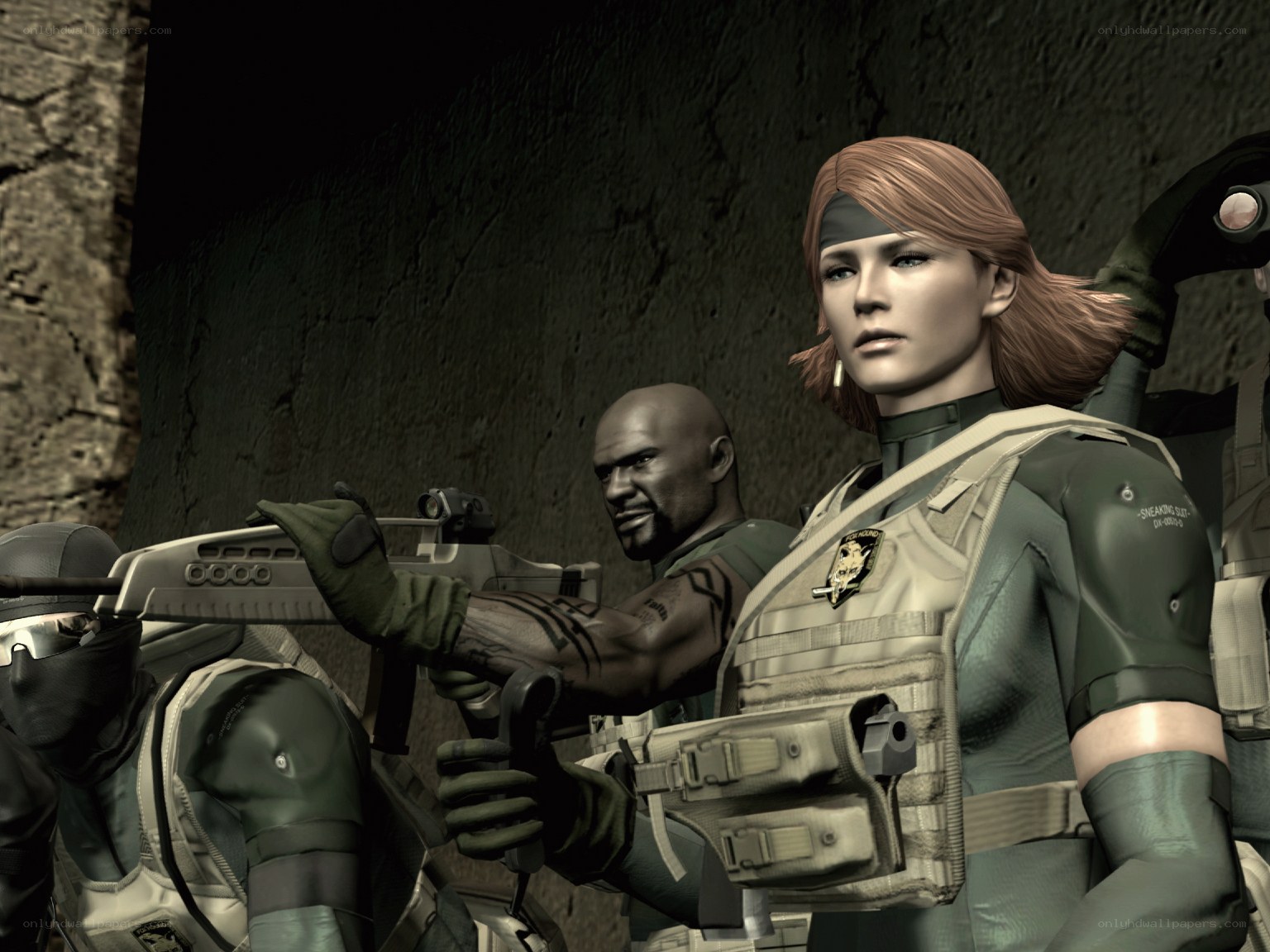 soldiers in combat gear
