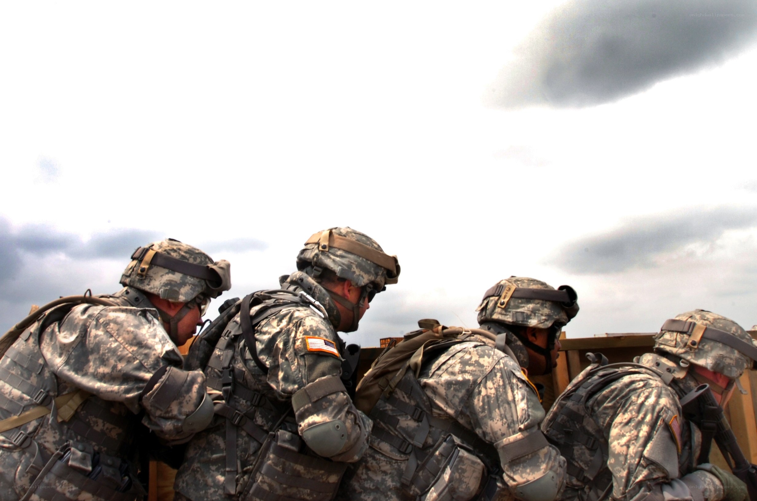 Soldiers in combat gear