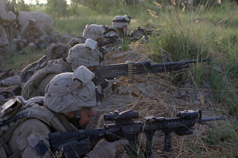 Soldiers in Combat — Green, Tense