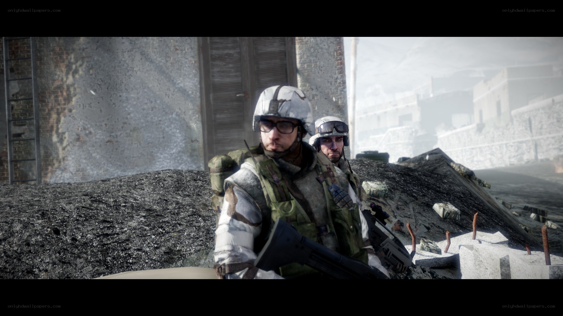 soldiers in combat zone