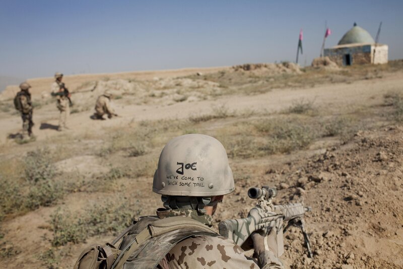 Soldiers in desert combat