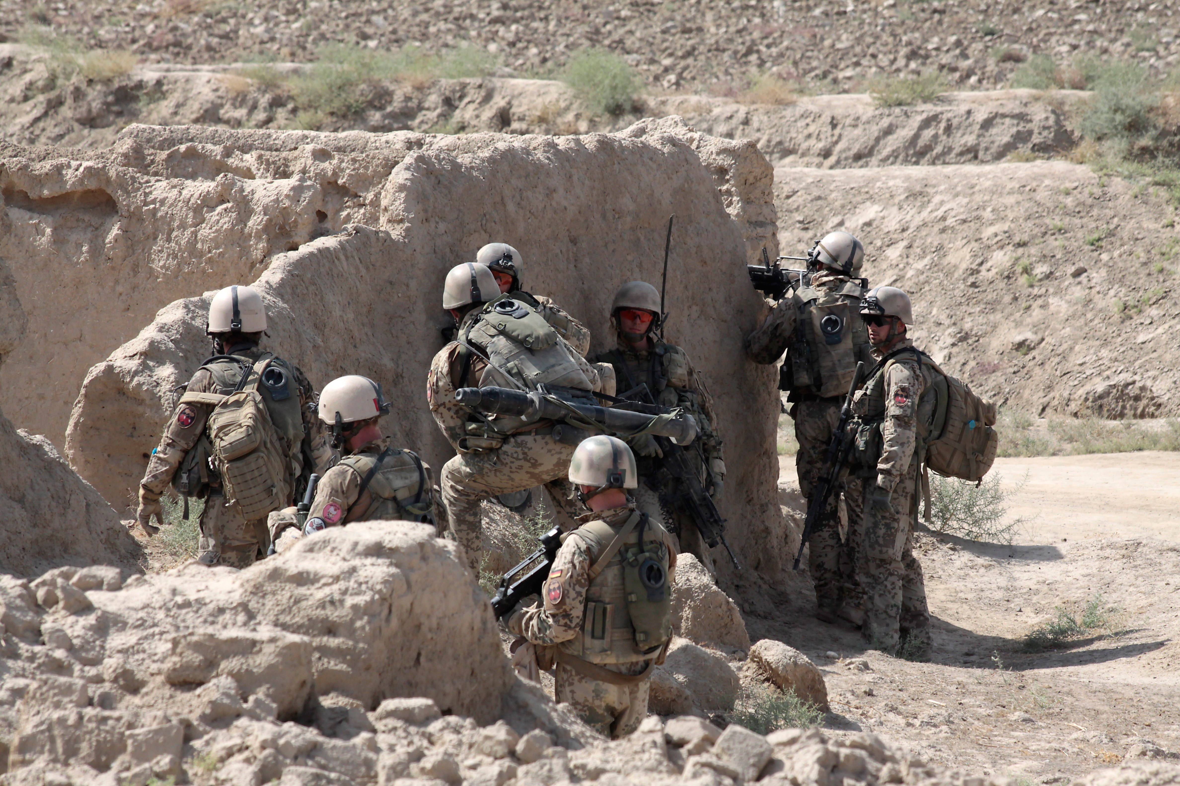 Soldiers in desert combat