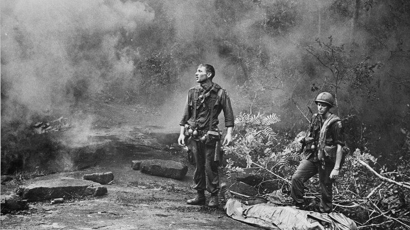 Soldiers in Jungle — Black, Dramatic