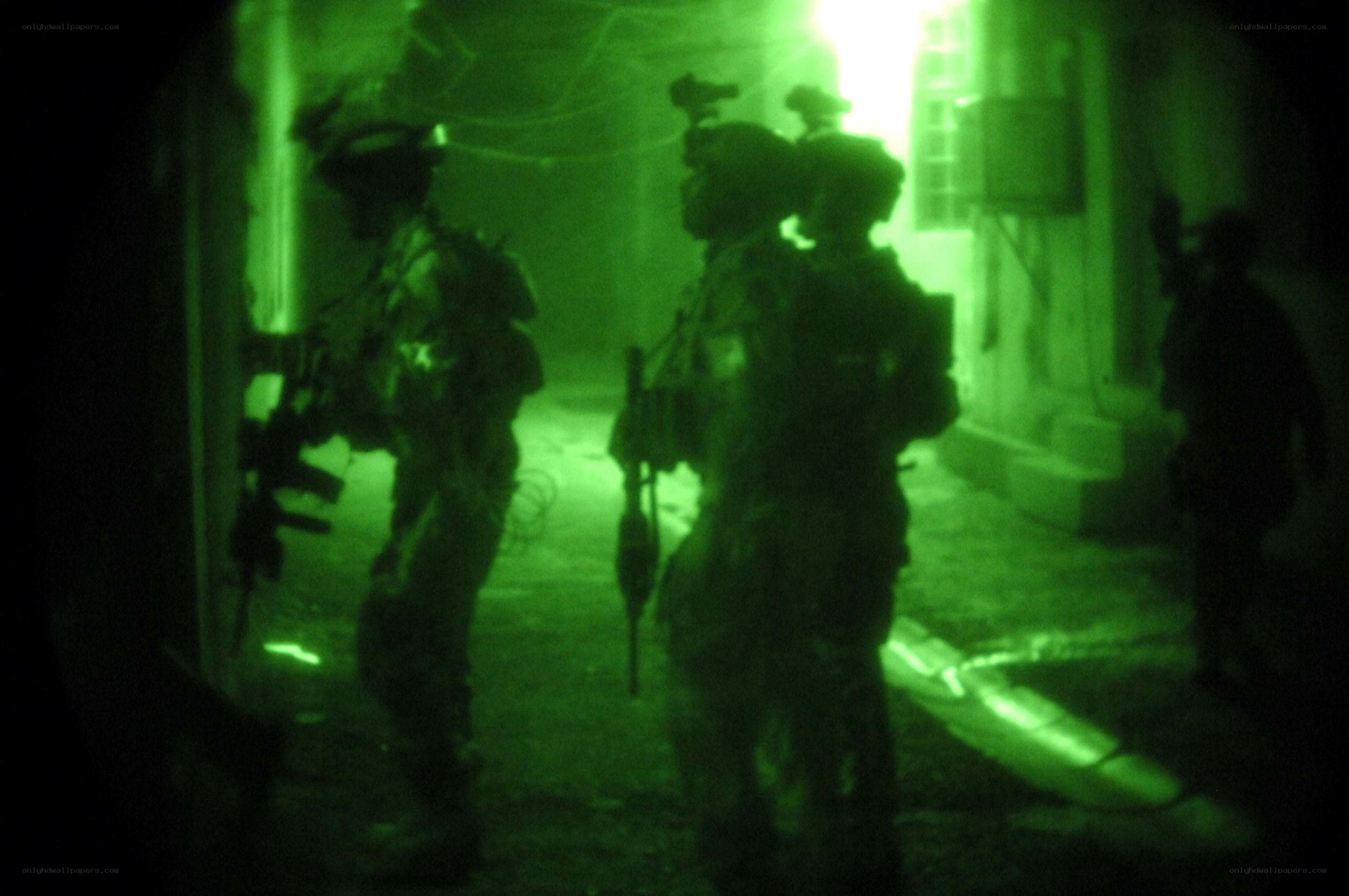 Soldiers in night vision