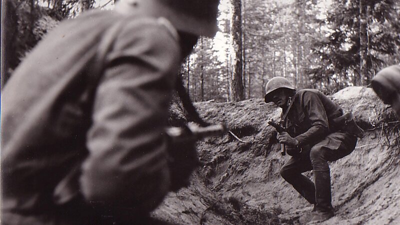 Soldiers in Trench — Black, Dramatic