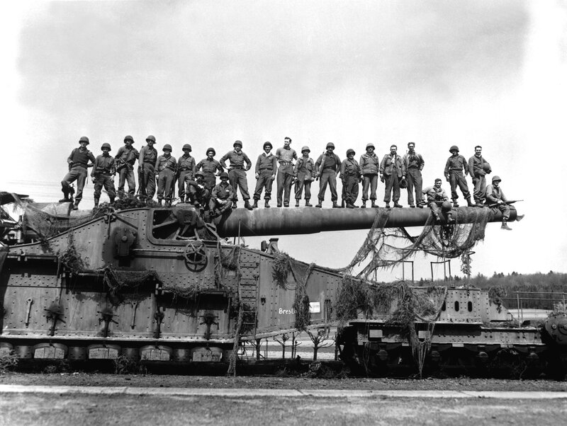 Soldiers on a large artillery piece