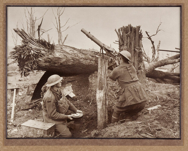 Soldiers operating a machine gun