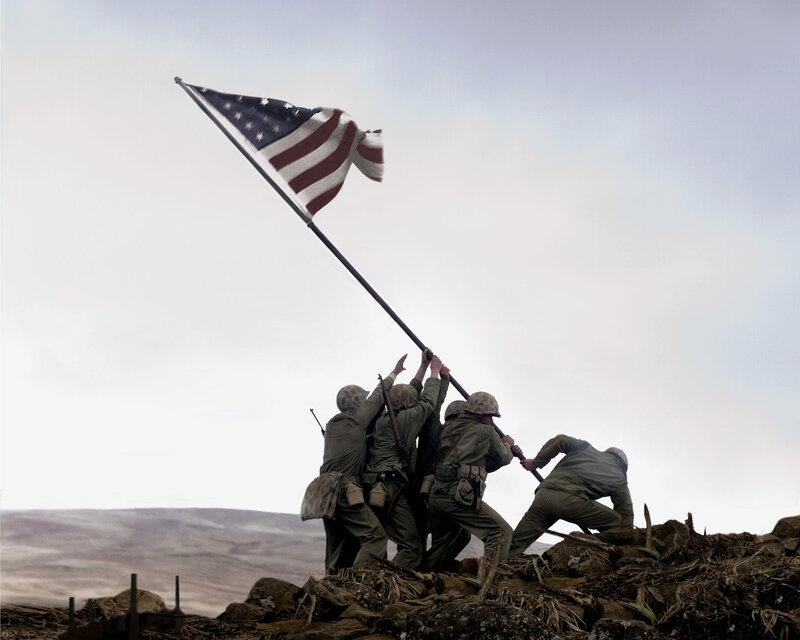 Soldiers raising flag on Iwo Jima