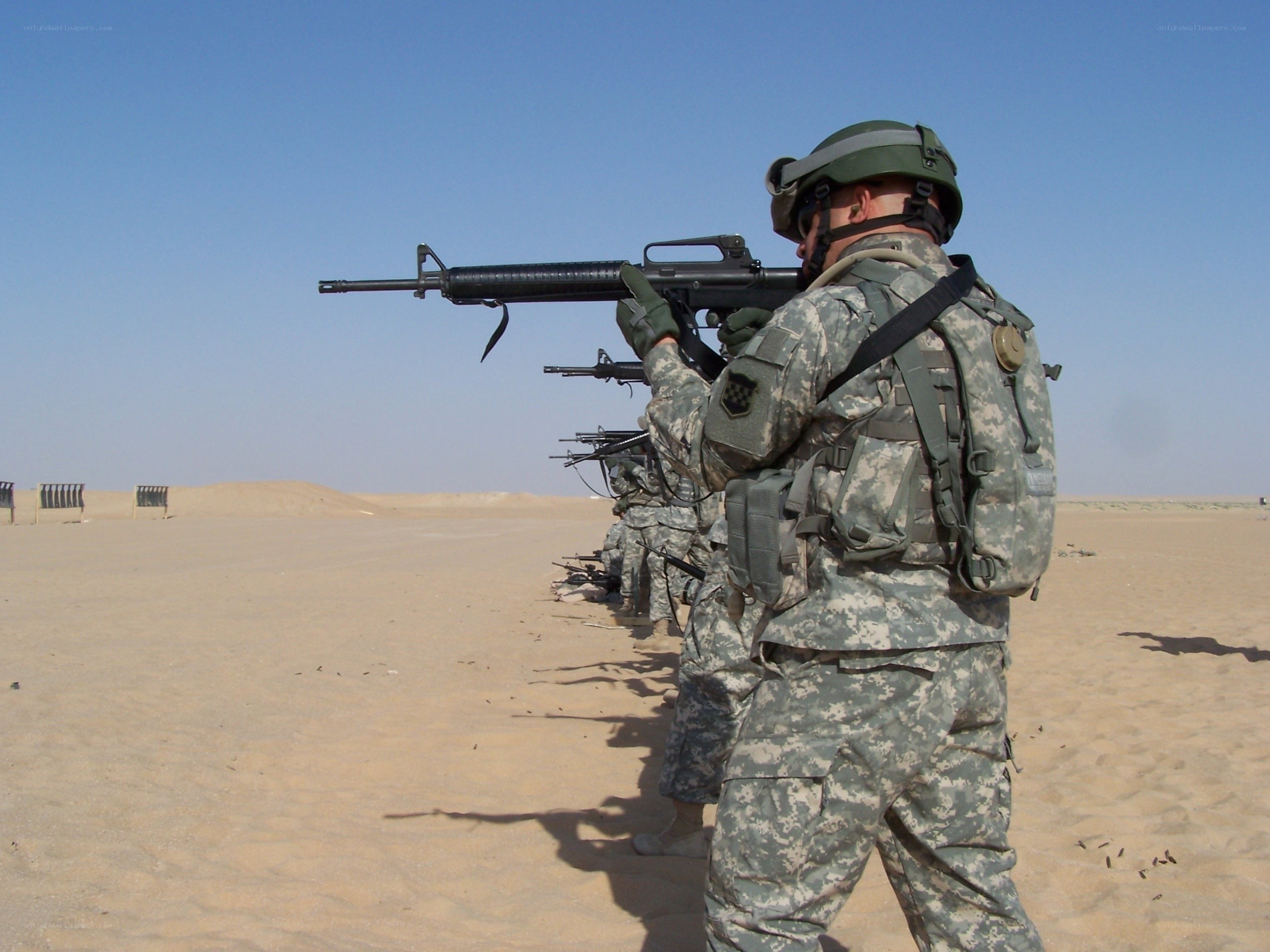 Soldiers training in desert