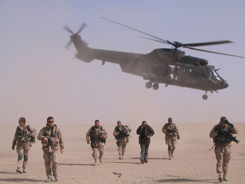 Soldiers with Helicopter — Brown, Tense