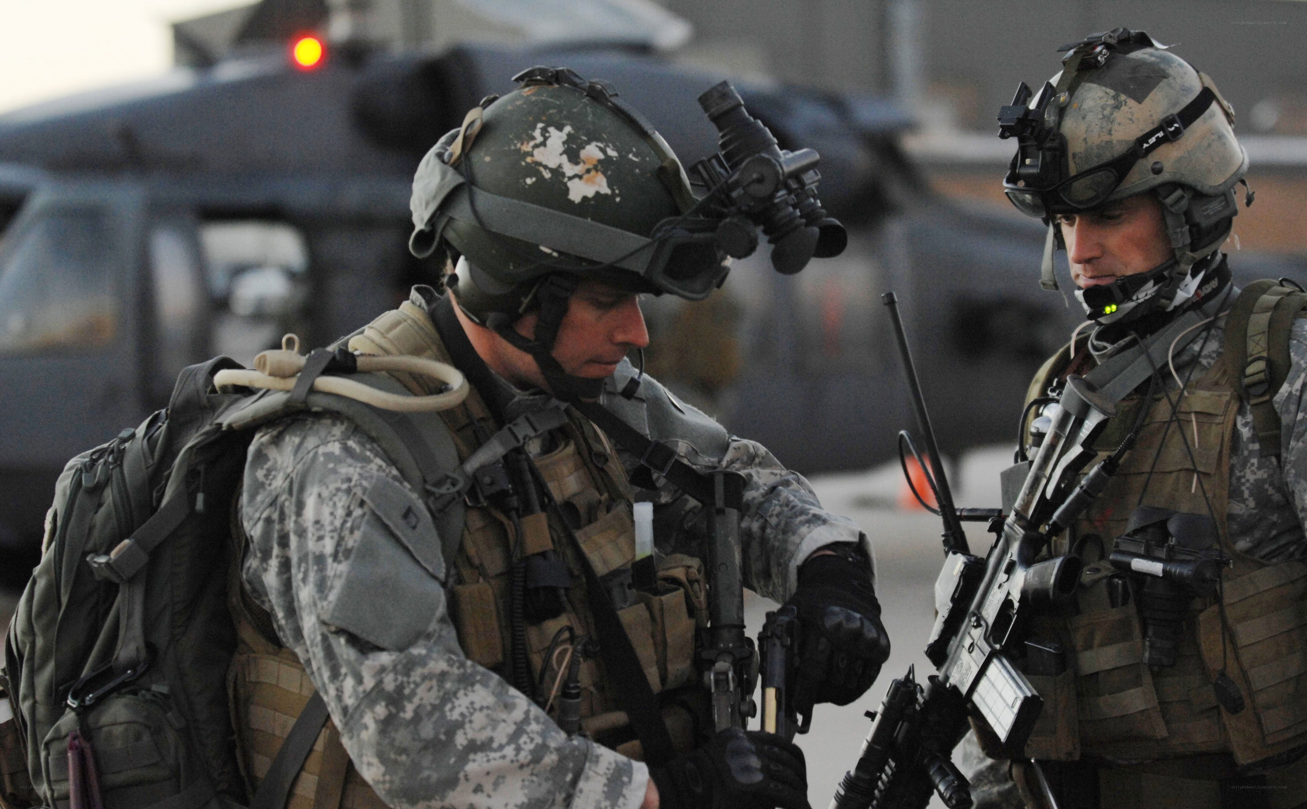 Soldiers with tactical gear