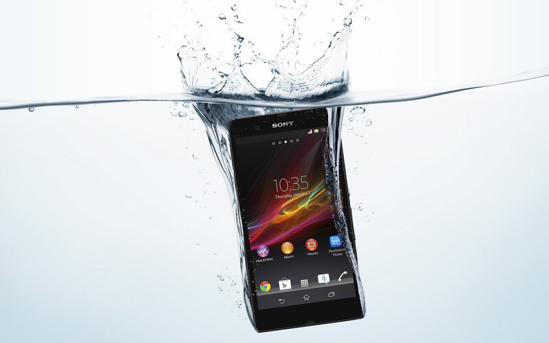 Sony Smartphone in Water — Black, Dramatic