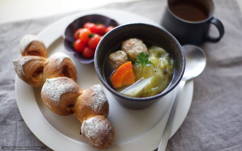 Soup and bread breakfast
