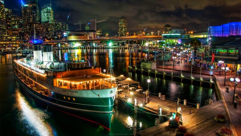 South Steyne Ferry — Green, Dramatic