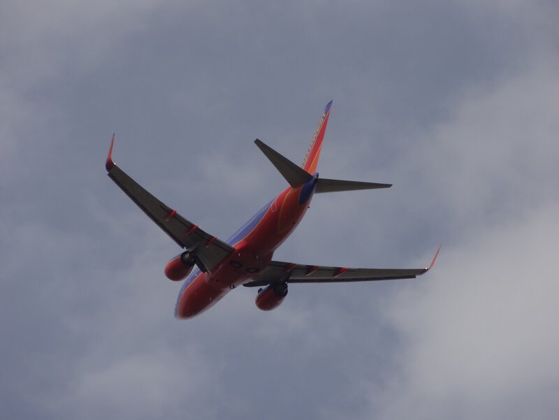 Southwest Airlines Plane — Red, Dynamic