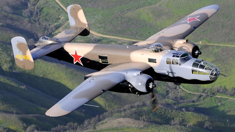 Soviet Bomber Aircraft — Gray, Dynamic