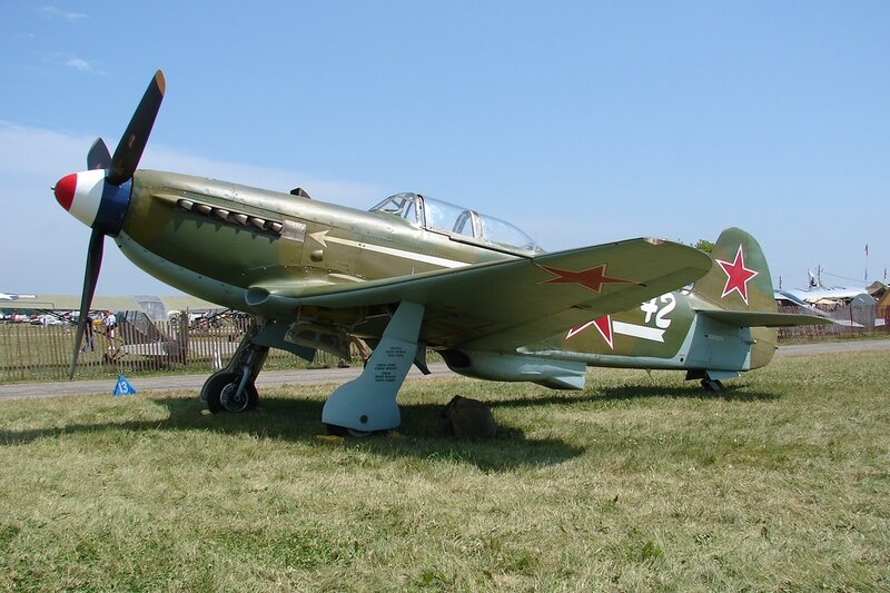 Soviet Fighter Plane — Green, Calm