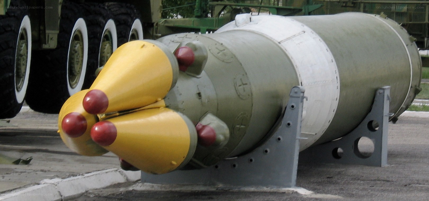 Soviet nuclear bomb display