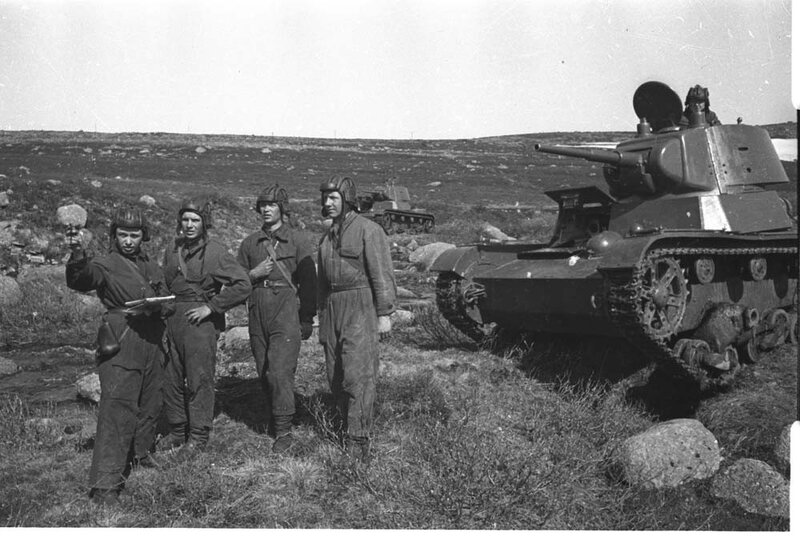 Soviet soldiers with tanks