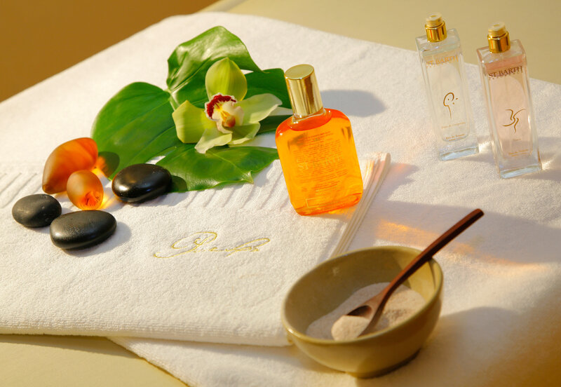 Spa arrangement with flowers and oils