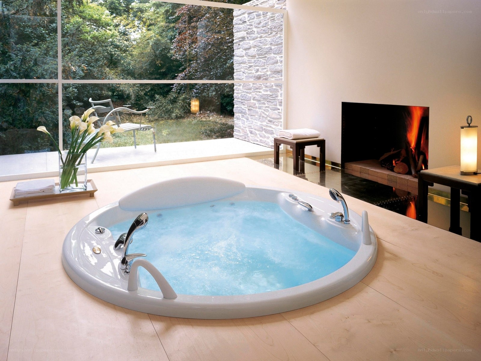 Spa bathroom with jacuzzi tub