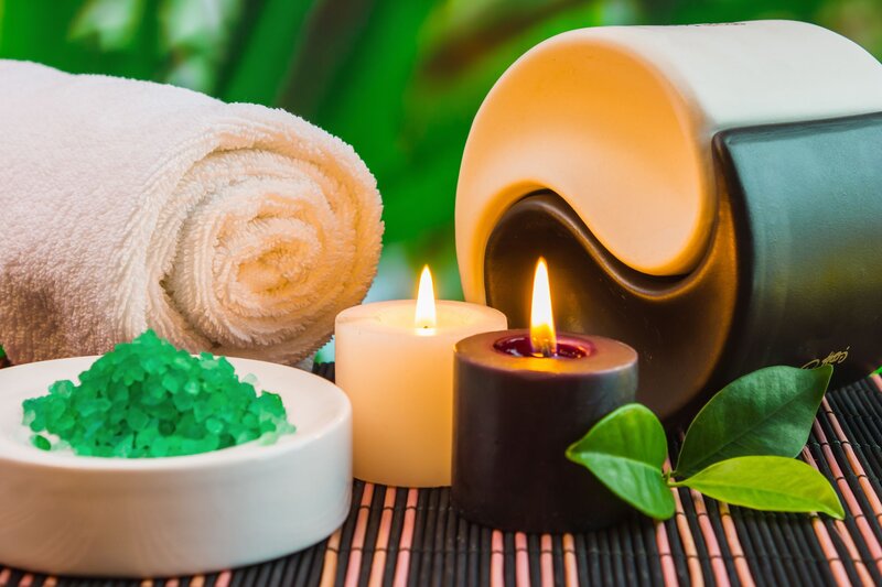 Spa Items on Mat — Green