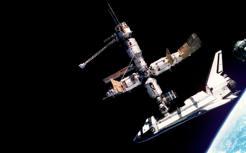 Space Shuttle and Station — Black
