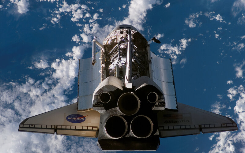 Space Shuttle Atlantis — Blue, Dramatic