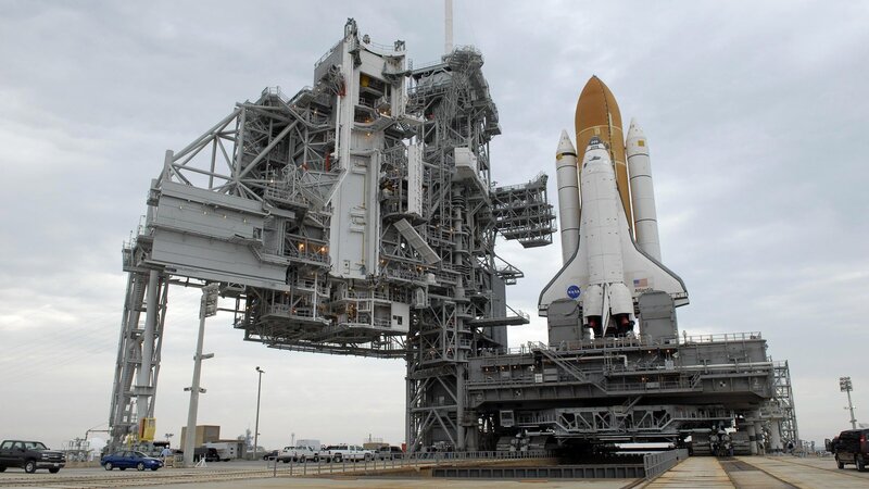 Space Shuttle Atlantis — Gray