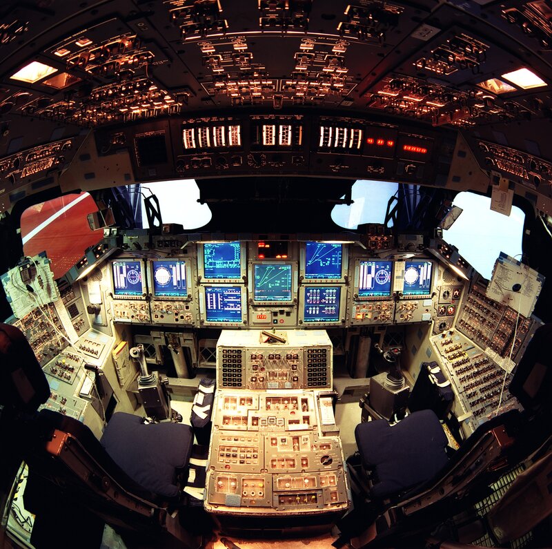 Space Shuttle Cockpit — Gray, Technical