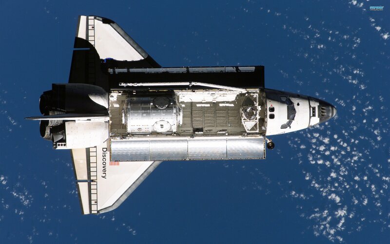 Space Shuttle Discovery — Blue, Serene, Photograph, Earth