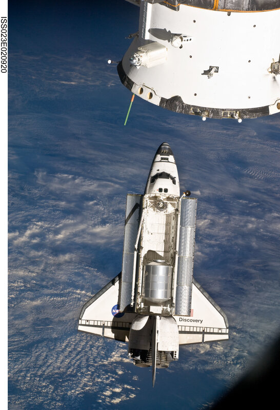 Space shuttle Discovery in orbit