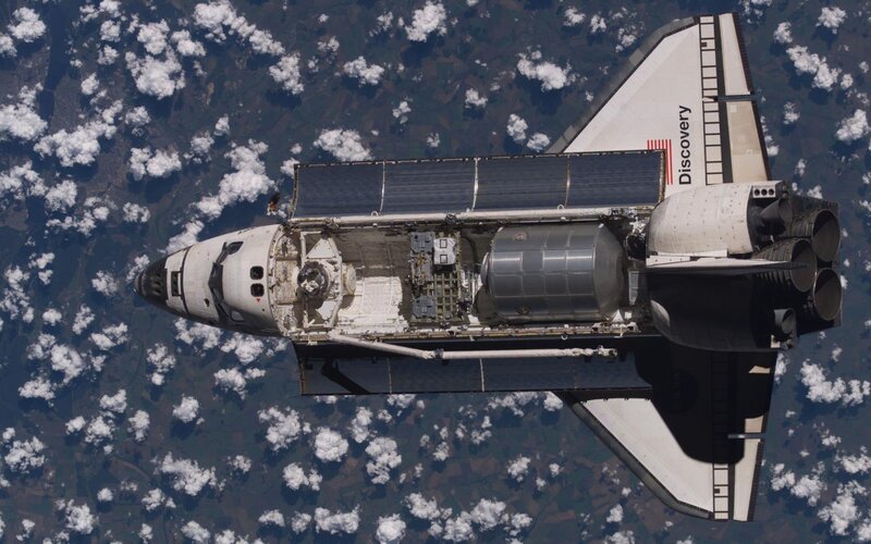 Space Shuttle Discovery — White, Serene