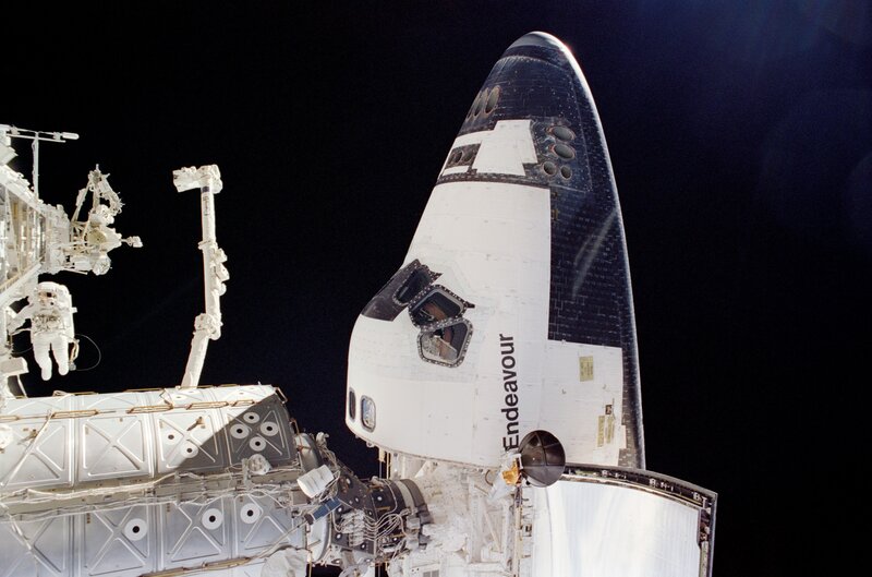 Space Shuttle Endeavour — White, Dramatic, Night