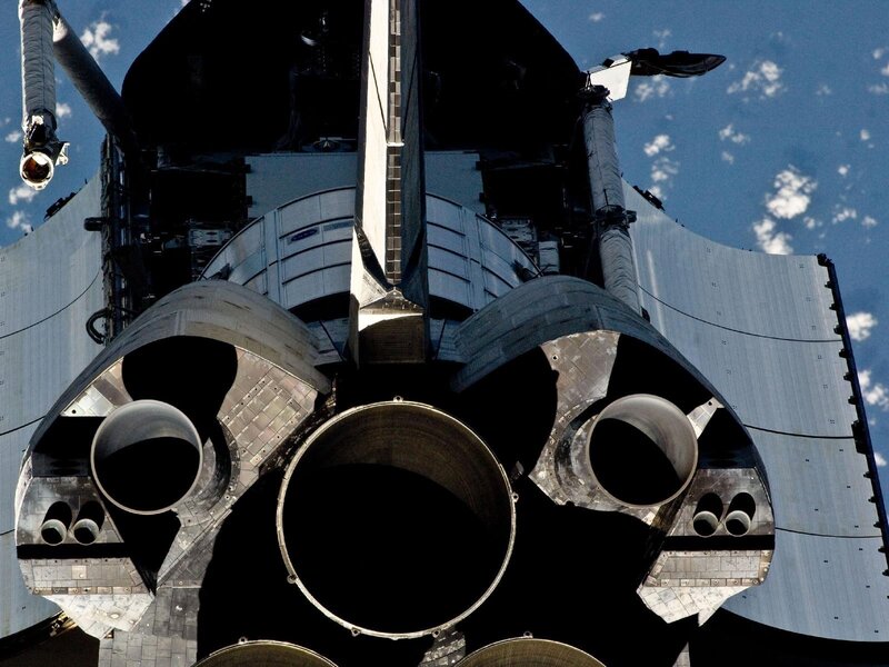 Space Shuttle Engines — Gray