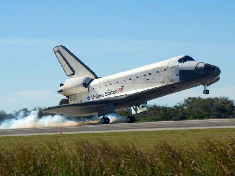 Space shuttle landing