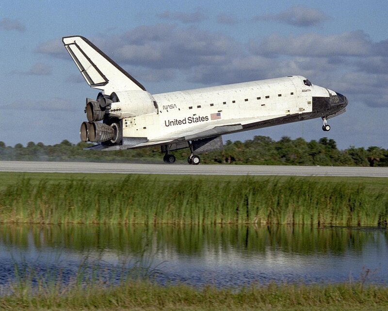 Space Shuttle Landing — White, Calm, Afternoon